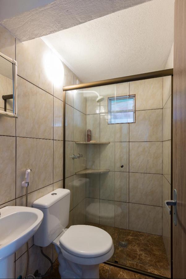 Quarto Duplo com Banheiro Privativo Externo